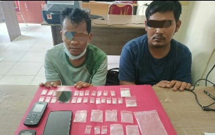 Polres Siak Tangkap Dua Pemuda Diduga Jadi Pengedar Sabu